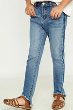 Stone Wash Frayed Ankle Jean